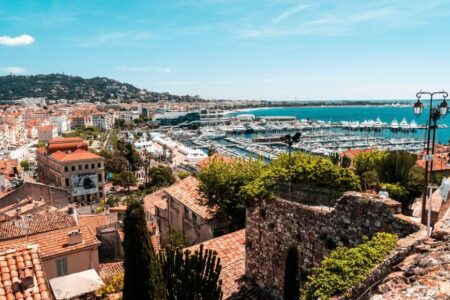 cannes location courte durée vacance appartement soleil plage congrès