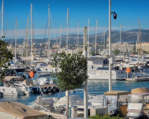 Jul - Studette - Croisette – VCA location de vacances Cannes location saisonnière courte durée