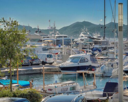 Jul - Studette - Croisette – VCA location de vacances Cannes location saisonnière courte durée
